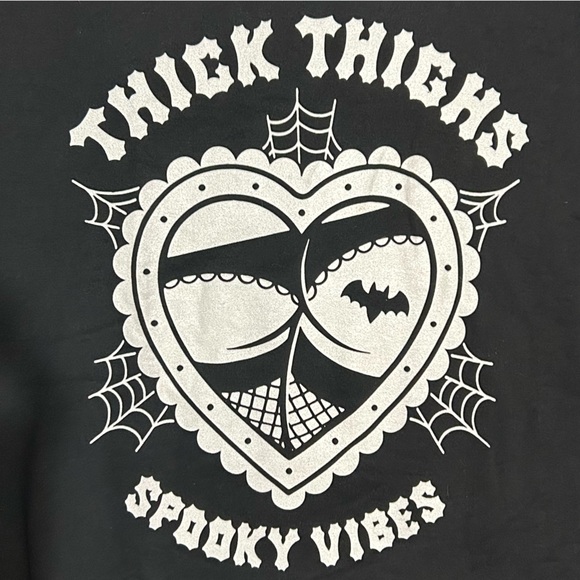 Thick thighs and spooky vibes sweatshirt. Women’s size L. NWOT - Picture 2 of 7